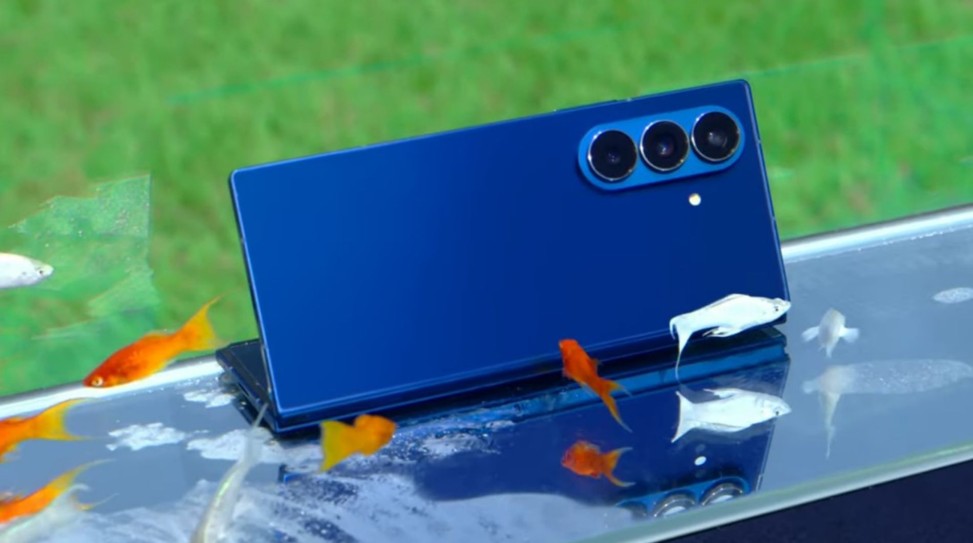 Hình ảnh cho danh mục Đánh giá Galaxy Z Fold 7 vừa ra mắt 9/7: Mỏng 8.9mm, Camera 200MP, Snapdragon 8 Elite, One UI 8 - Đáng nâng cấp!